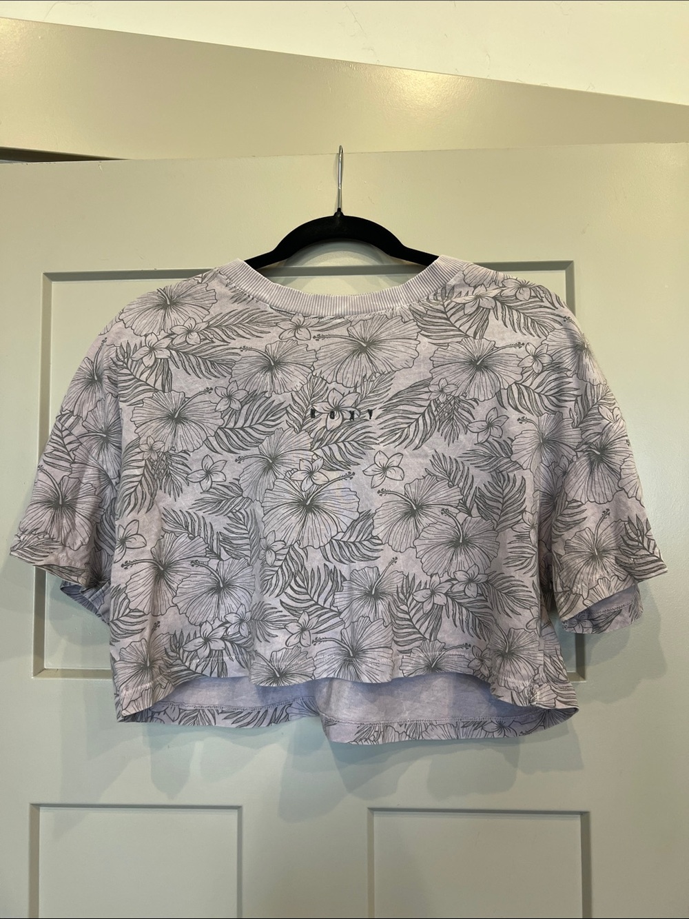 Roxy lilac/light purple Hawaiian flower crop top